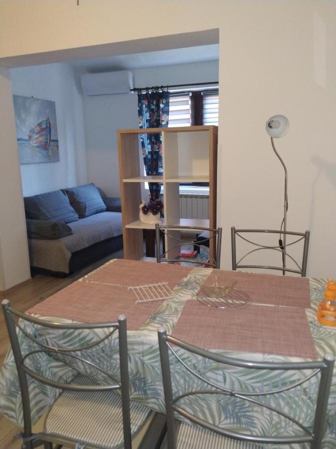 Apartments Zlatko Pula Ngoại thất bức ảnh
