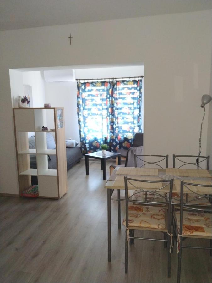 Apartments Zlatko Pula Ngoại thất bức ảnh